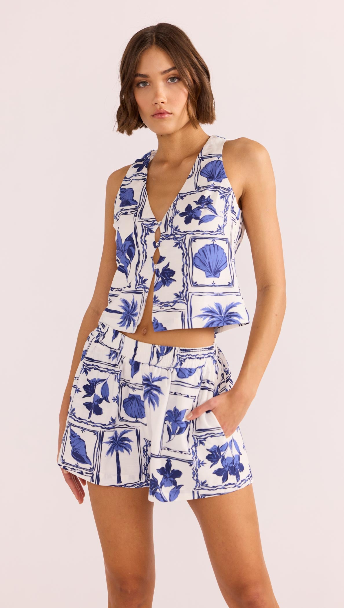 SYLVIE KEYHOLE TOP-MINKPINK