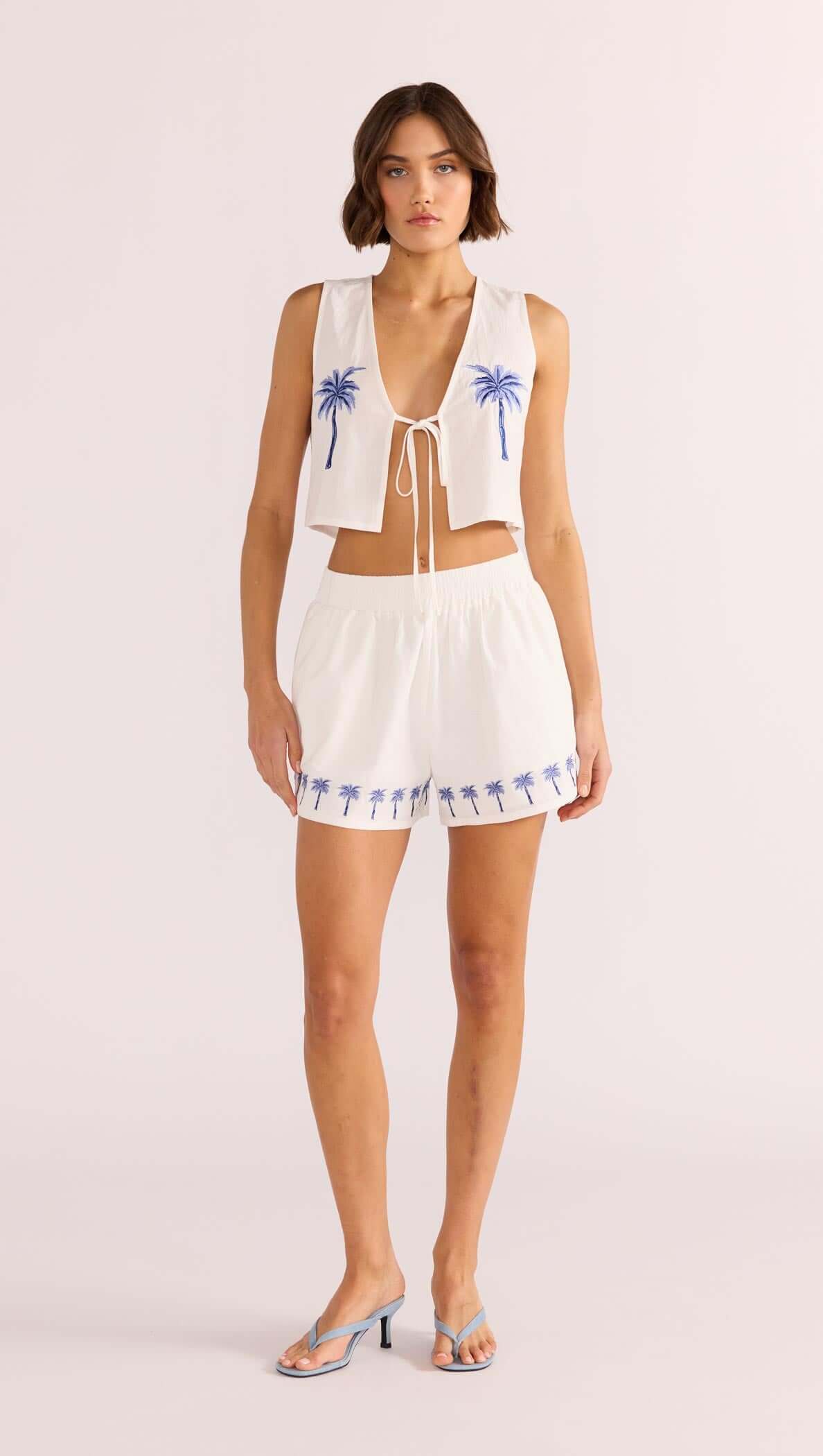 ISADORA EMBROIDERED SHORT-MINKPINK