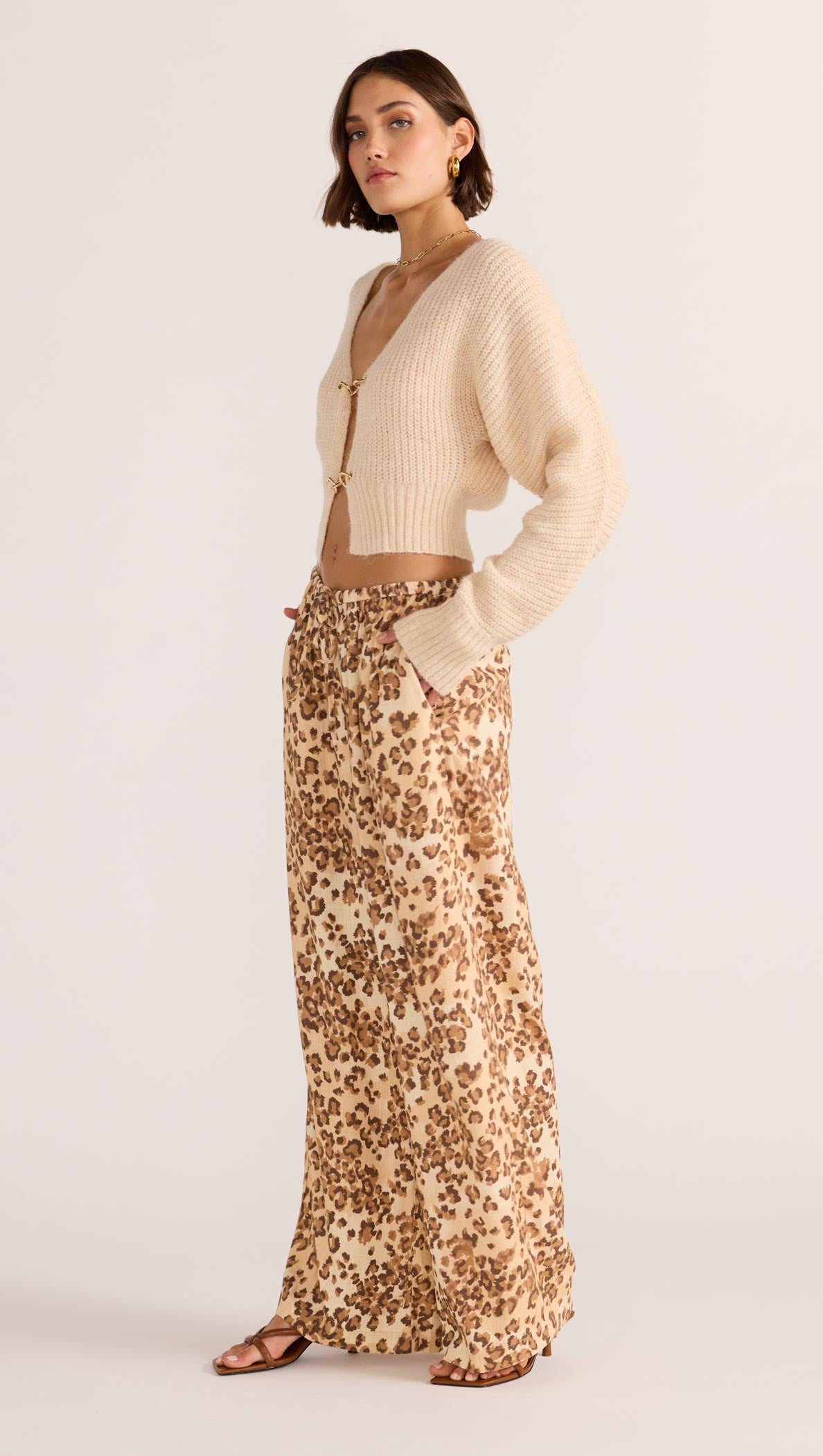 Calla Clasp Cardigan