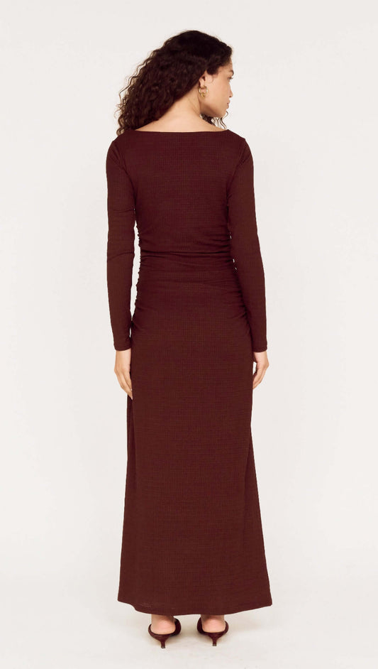 Back view of U Wire Textured Jersey Midi Dress in Chocolate, showcasing its elegant and fitted design.