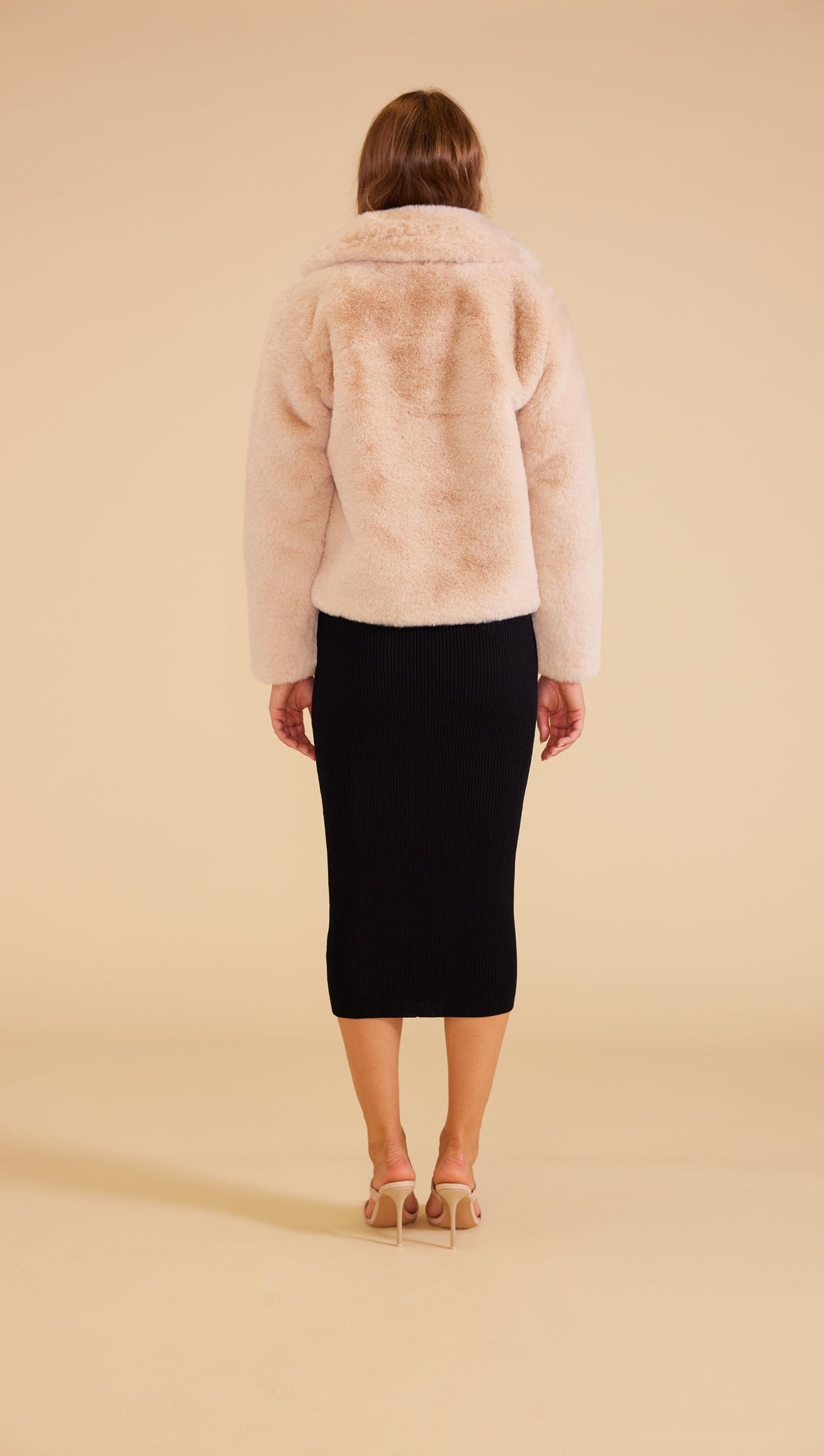 54_MG2302489_3964-NAOMI-FAUX-FUR-JACKET-OATMEAL-MINKPINK-5-NAOMI FAUX FUR JACKET OATMEAL-MINKPINK