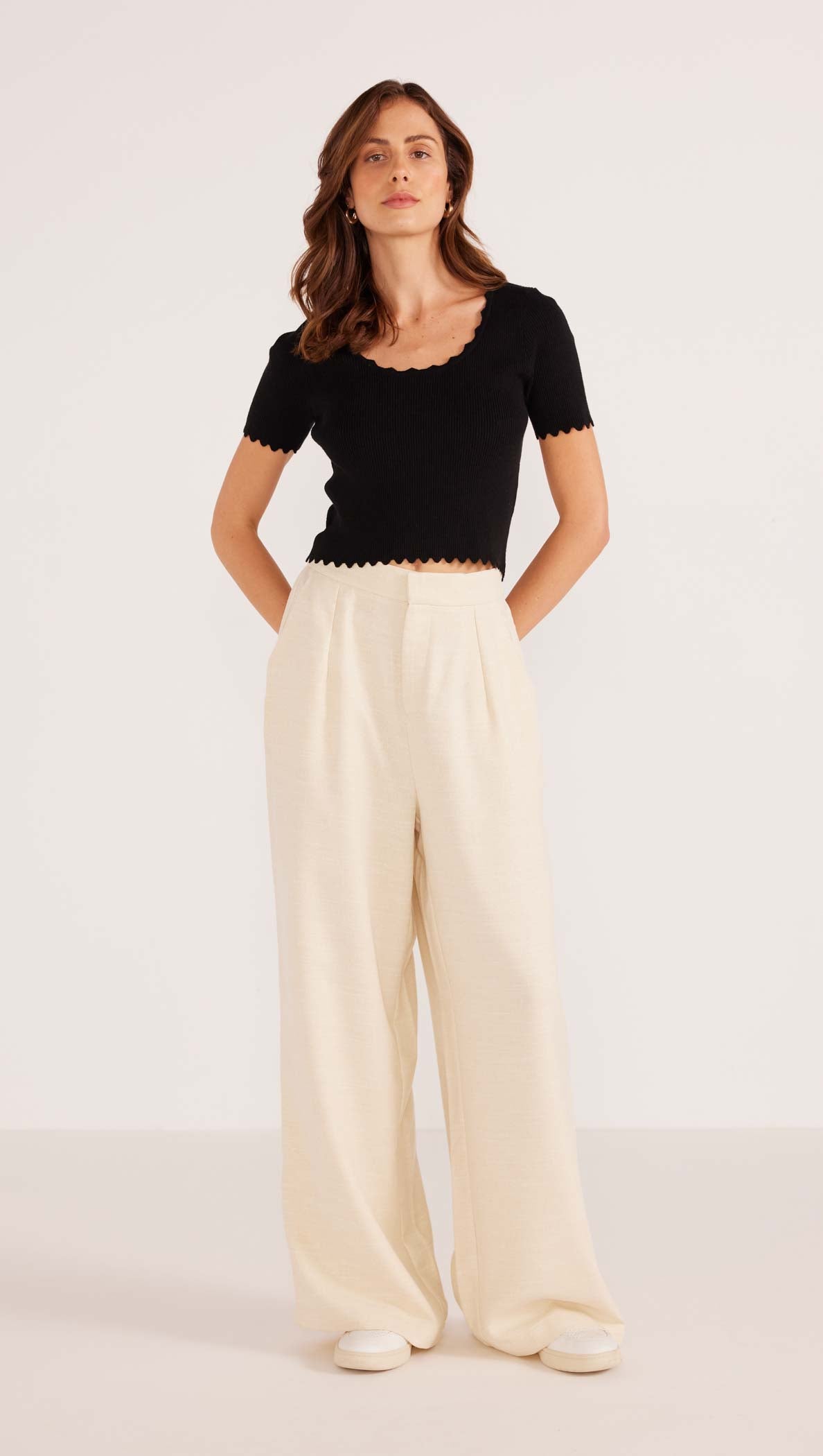 LAURA SCALLOP KNIT TEE-MINKPINK