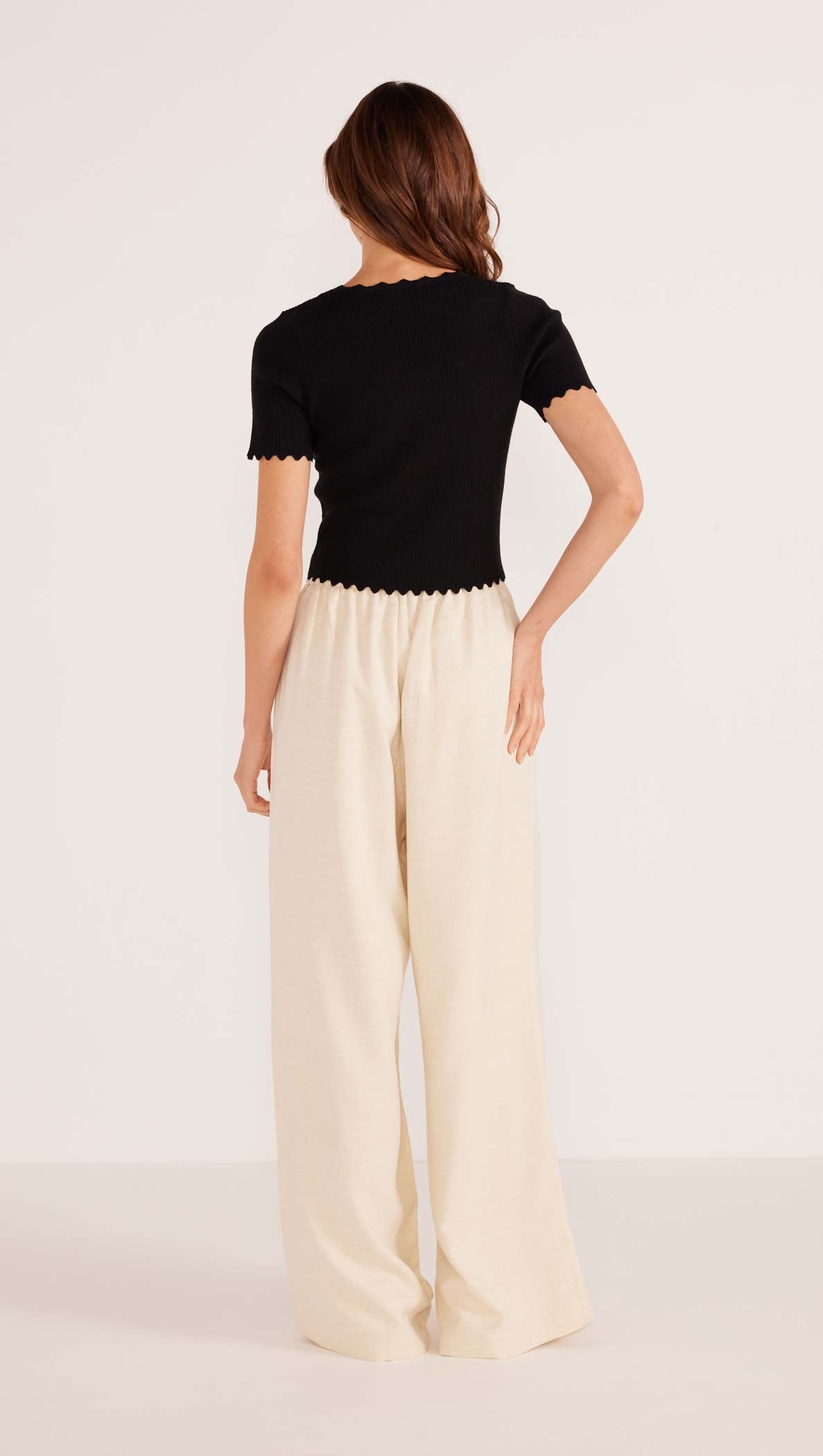 LAURA SCALLOP KNIT TEE-MINKPINK
