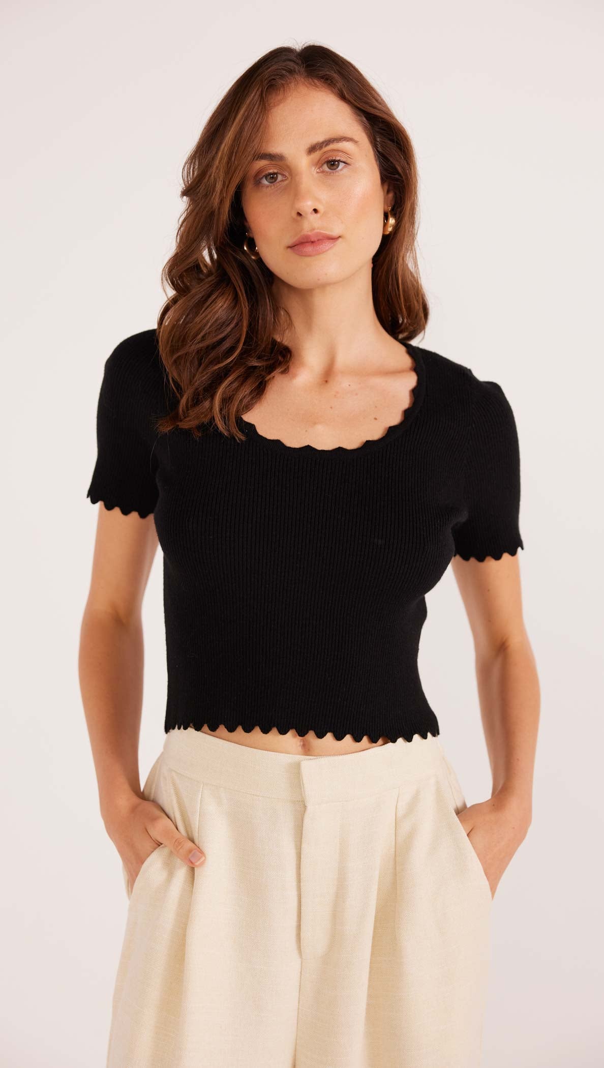 LAURA SCALLOP KNIT TEE-MINKPINK