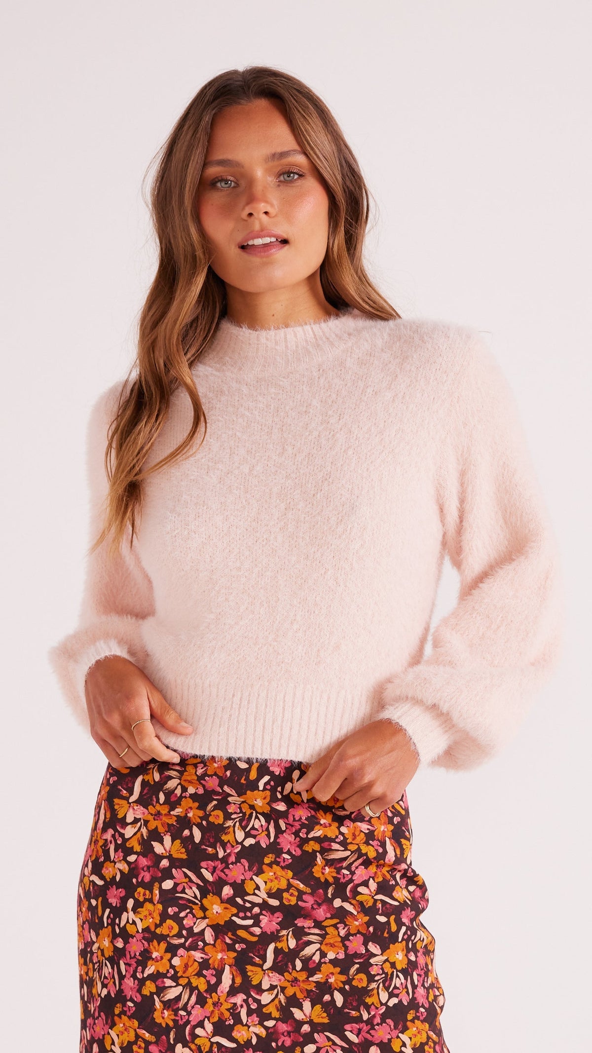 Luma Fluffy Sweater Pink