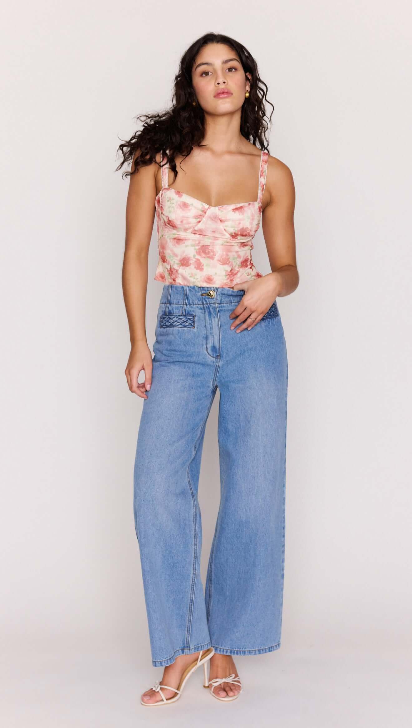 Light Wash Straight Leg Denim Jeans - Timeless Style – MINKPINK