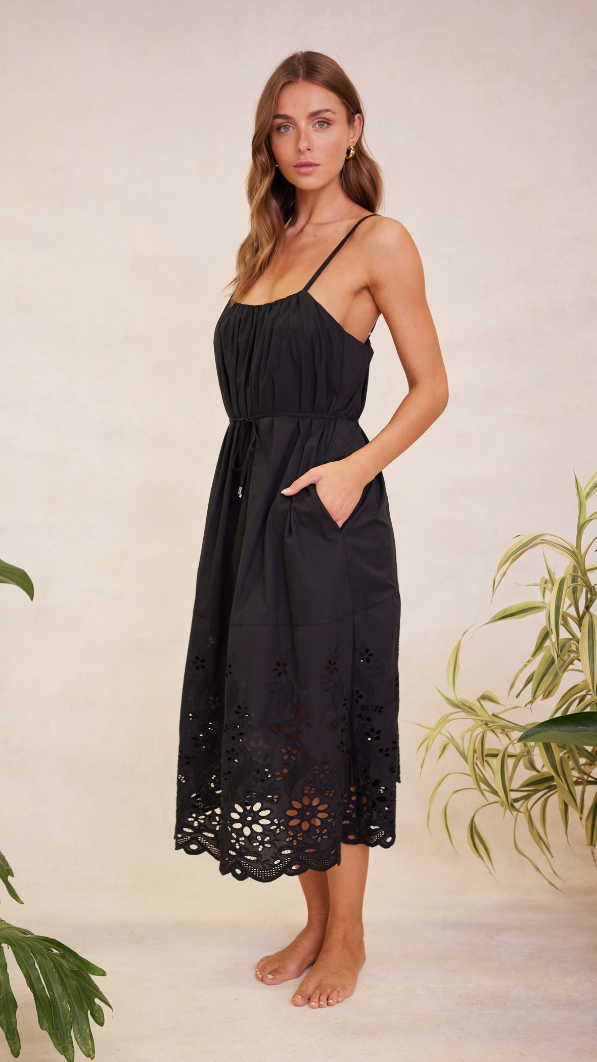 IS2302473_4830-PHOEBE BRODERIE MIDI DRESS-MINKPINK