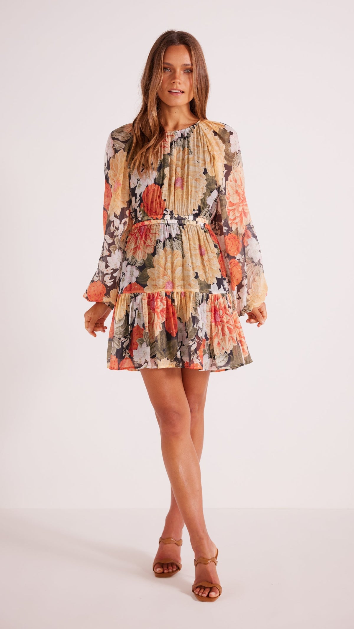 08_MG2303455_562-CLEMENTINE BACK CUT OUT MINI DRESS-MINKPINK