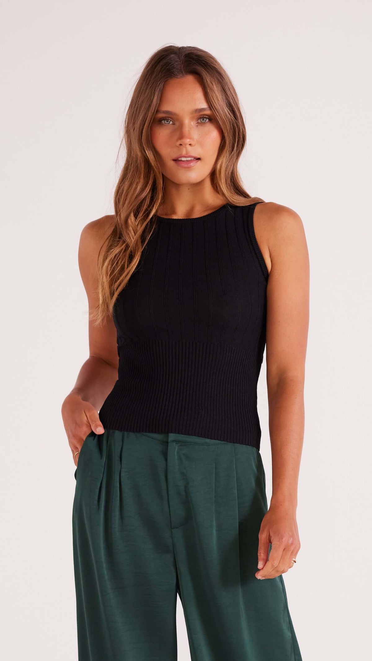 57_MG2303808_MG2303438_3603-EVIE CUT OUT KNIT TANK-MINKPINK